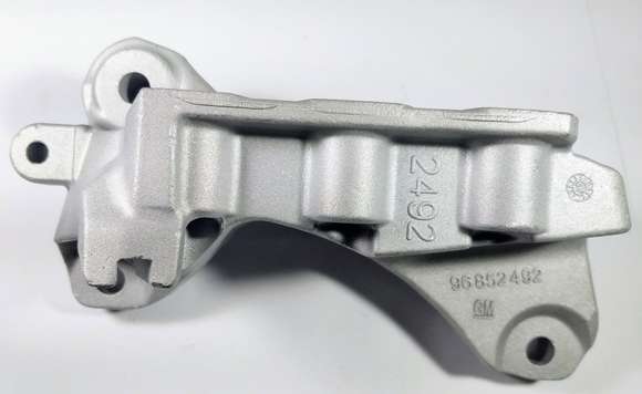 SOPORTE CHEVROLET SONIC FRONTAL  IZQUIERDO 2012    CODIGO 96852492