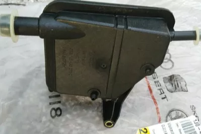 DEPOSITO DIRECCION HIDRAULICA  VW GOLF JETTA A4    00/08           CODIGO 1J0-422-371-C
