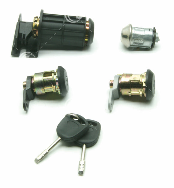 CILINDRO LLAVE  FORD FIESTA JUEGO CON CHAPAS   SERV C0208042         CODIGO SV2600-C0208042