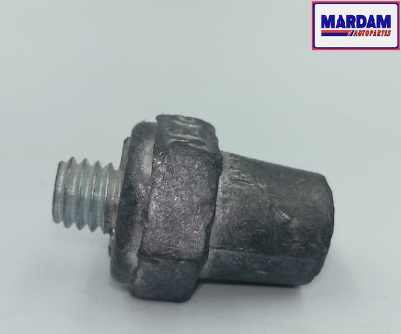 TERMINAL BATERIA CUTLASS CONVERTIDOR A POSTE     CODIGO 08093