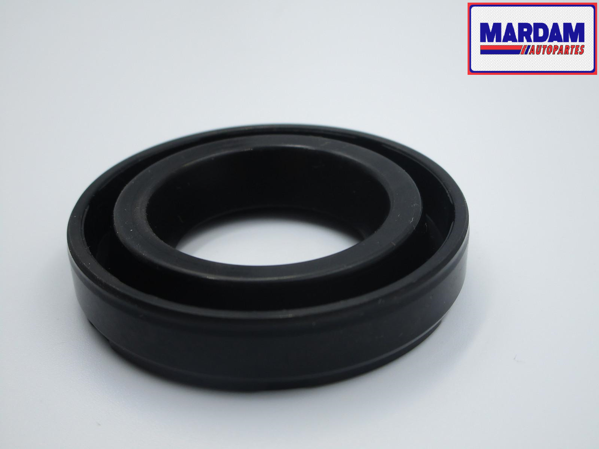 RETEN TAPA PUNTERIA NISSAN TSURU III 16V CODIGO RE-1327653Y11-A ...
