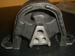 SOPORTE MOTOR CHEVY  TRAS      CODIGO 93230328