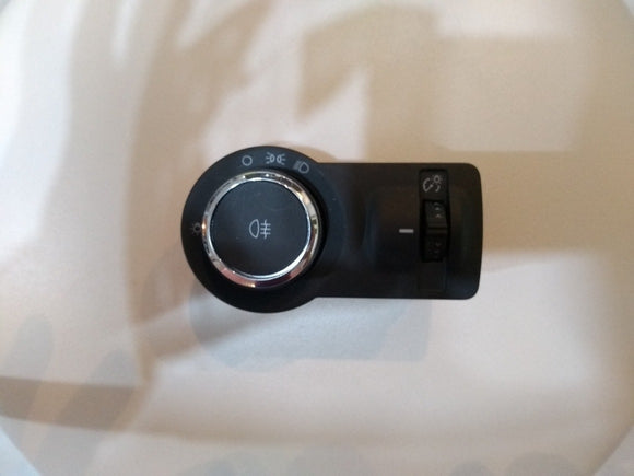 SWITCH LUZ CHEVROLET TORNADO PRISMA ONIX 52098290     CODIGO 52098290